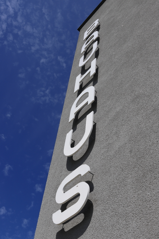 les bâtiments de l'école, photo Catherine Gras