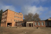 entrée de l'école, photo Catherine Gras
