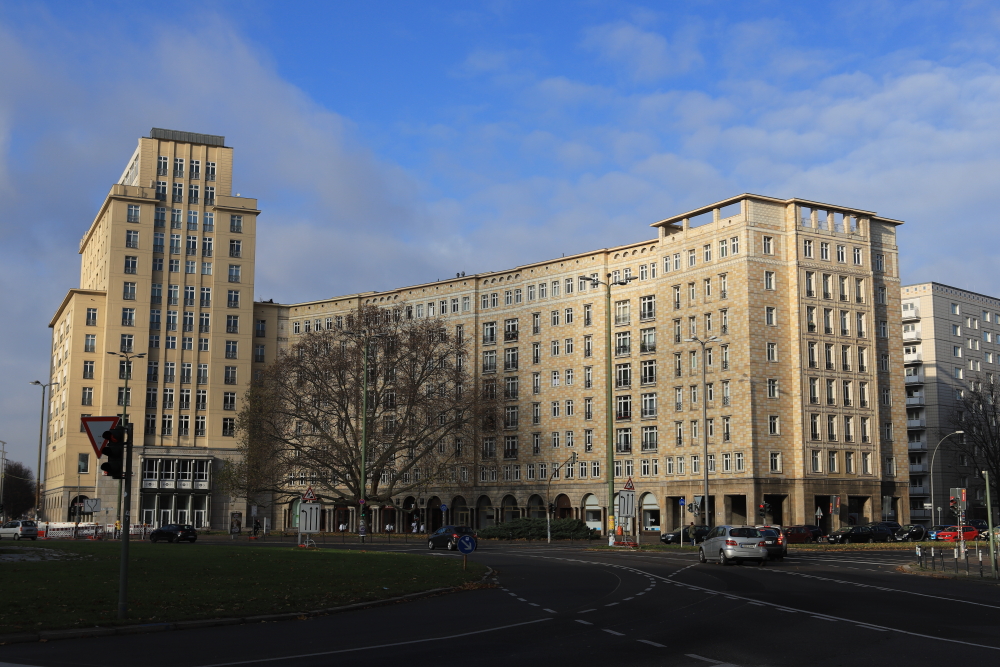 Frankfurter Tor, photo Catherine Gras
