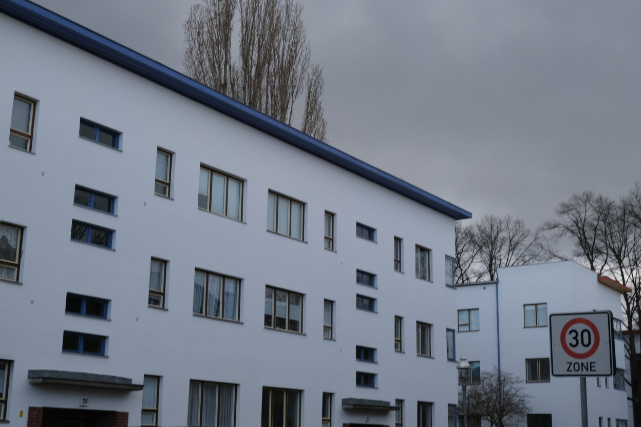 immeuble sous ciel de plomb, photo Catherine Gras